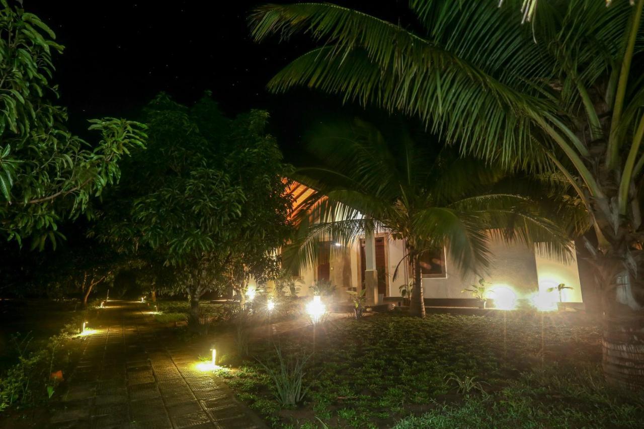 Subaseth Villa 阿努拉德普勒 外观 照片