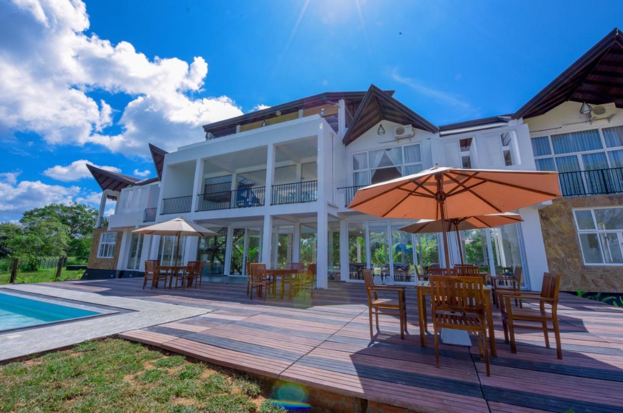 Subaseth Villa 阿努拉德普勒 外观 照片